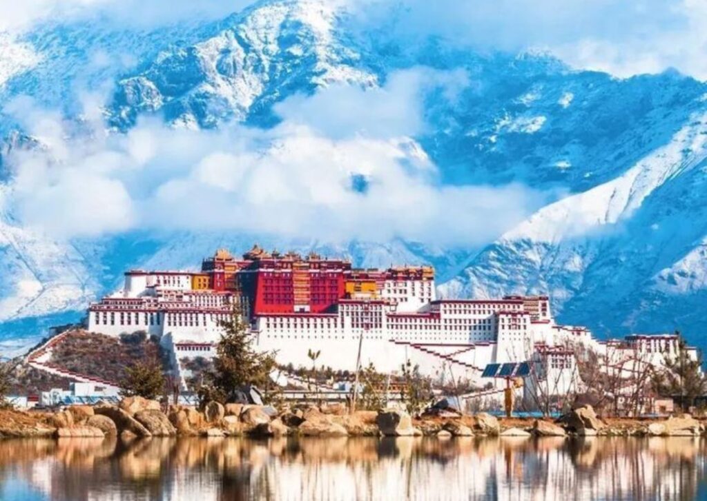 Bhutan Summer Tour Package from Delhi – 5 Nights / 6 Days travelistaan.com