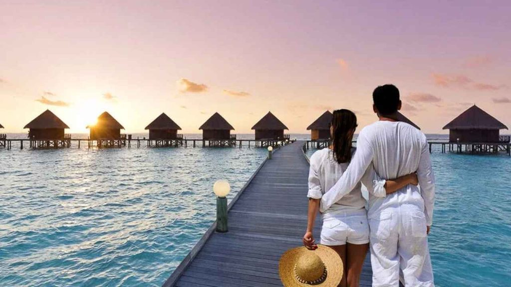 Budget vs Luxury Honeymoon: How to Decide What's Right for You